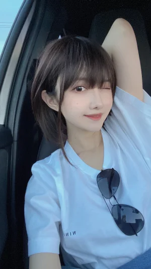 《莎拉自拍集》｜Shika小鹿鹿 · 30张写真