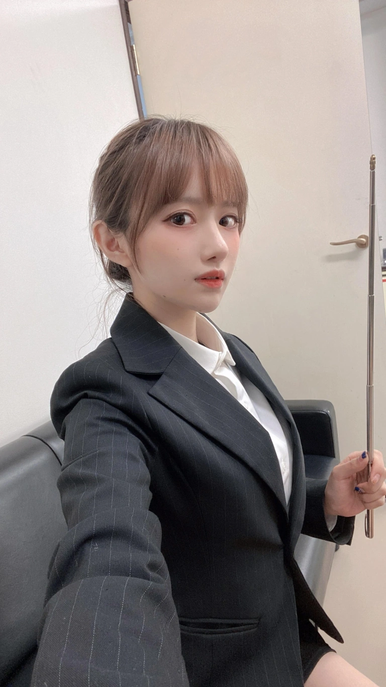 《莎拉自拍集》｜Shika小鹿鹿 · 30张写真