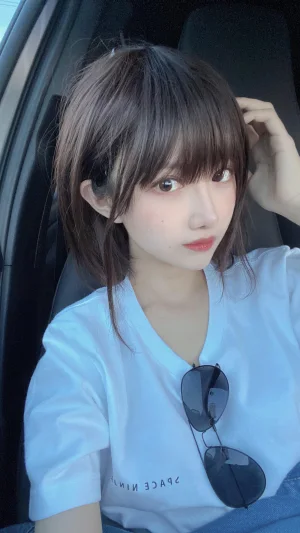 《莎拉自拍集》｜Shika小鹿鹿 · 30张写真