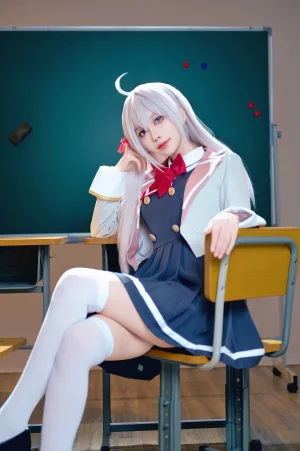《邻座艾莉同学》｜Shika小鹿鹿 · 38张写真、2 个视频