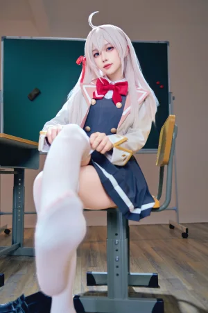 《邻座艾莉同学》｜Shika小鹿鹿 · 38张写真、2 个视频