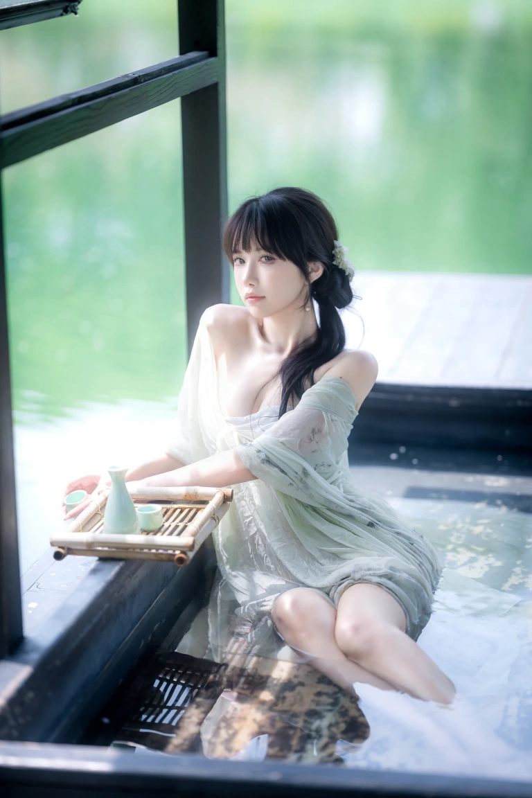 《江南水色》｜Shika小鹿鹿 · 65张写真、3 个视频