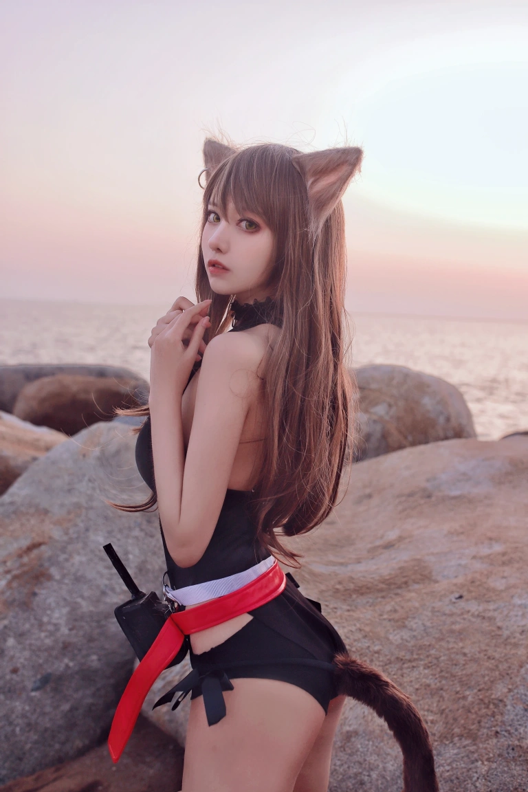 《天火泳装》｜Shika小鹿鹿 · 22张写真、1 个视频