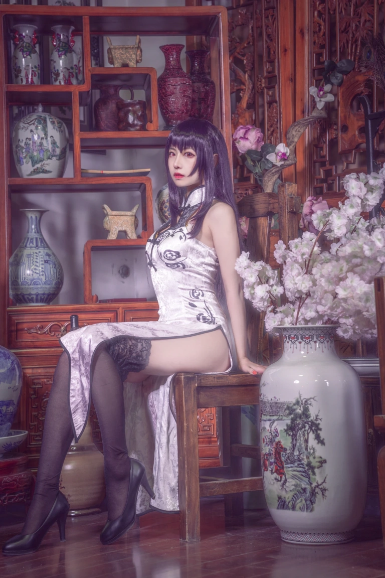 《学姐旗袍》｜Shika小鹿鹿 · 13张写真