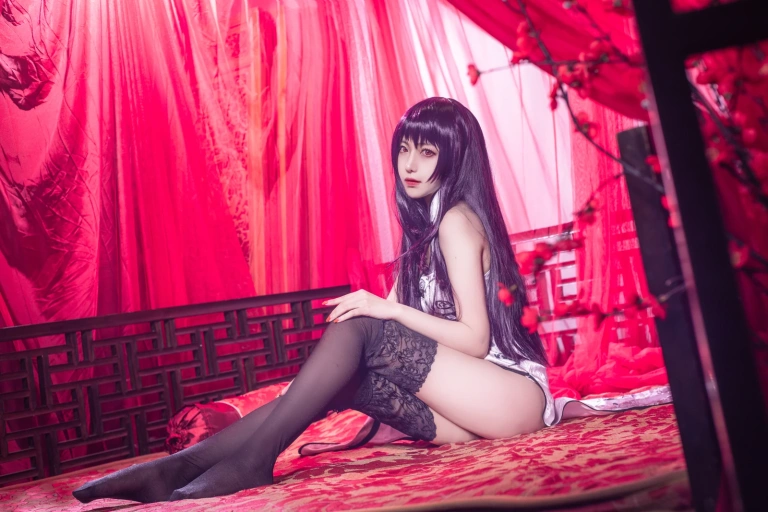 《学姐旗袍》｜Shika小鹿鹿 · 13张写真