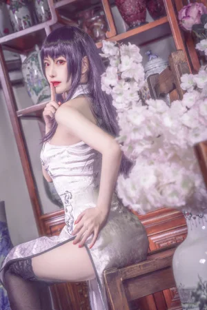 《学姐旗袍》｜Shika小鹿鹿 · 13张写真