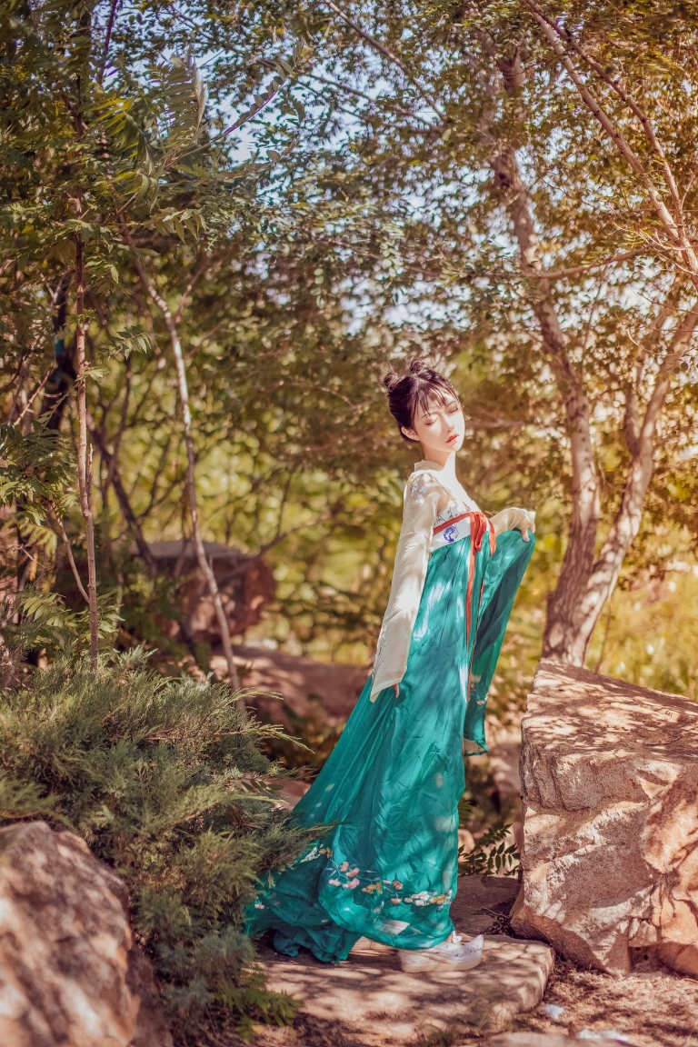 《中秋》｜Shika小鹿鹿 · 18张写真