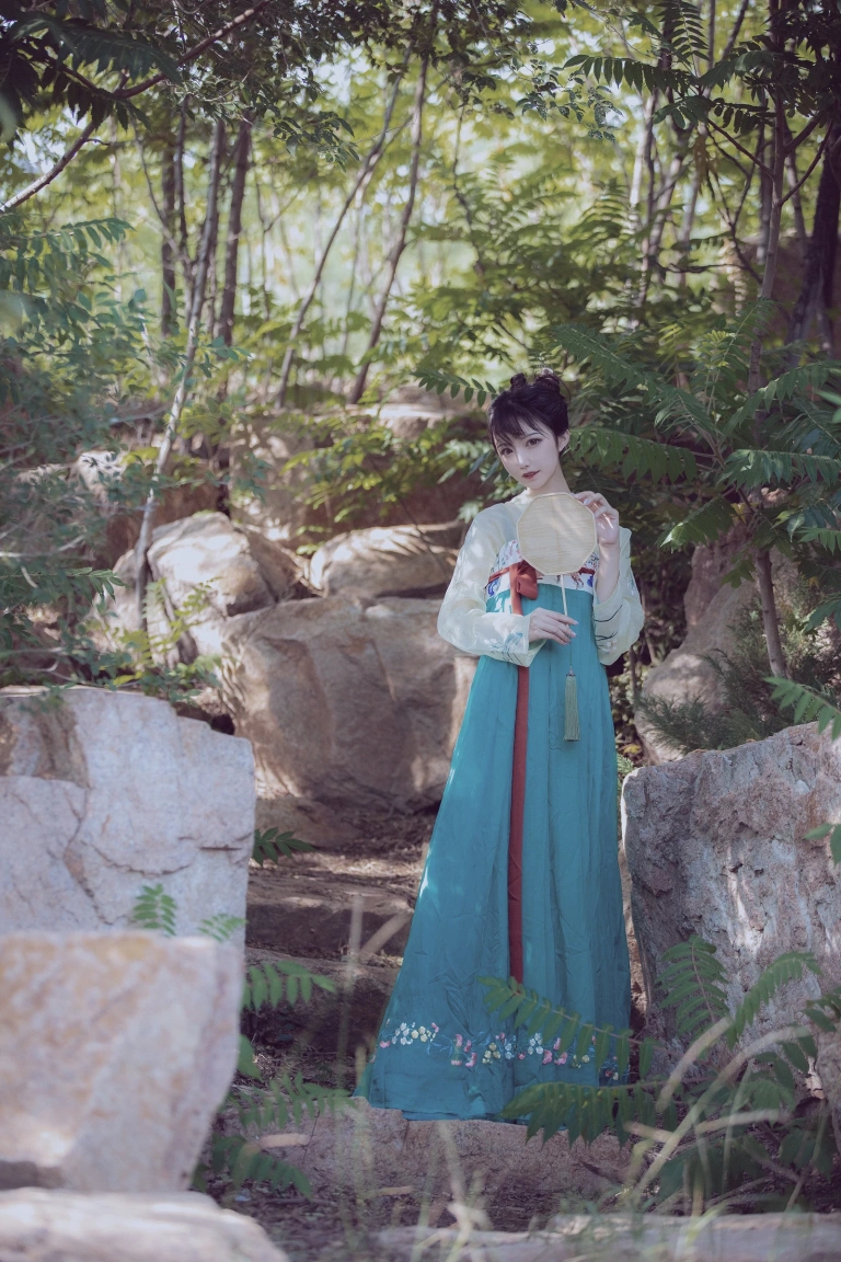 《中秋》｜Shika小鹿鹿 · 18张写真