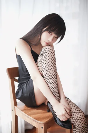 《小鹿乱撞》｜Shika小鹿鹿 · 20张写真