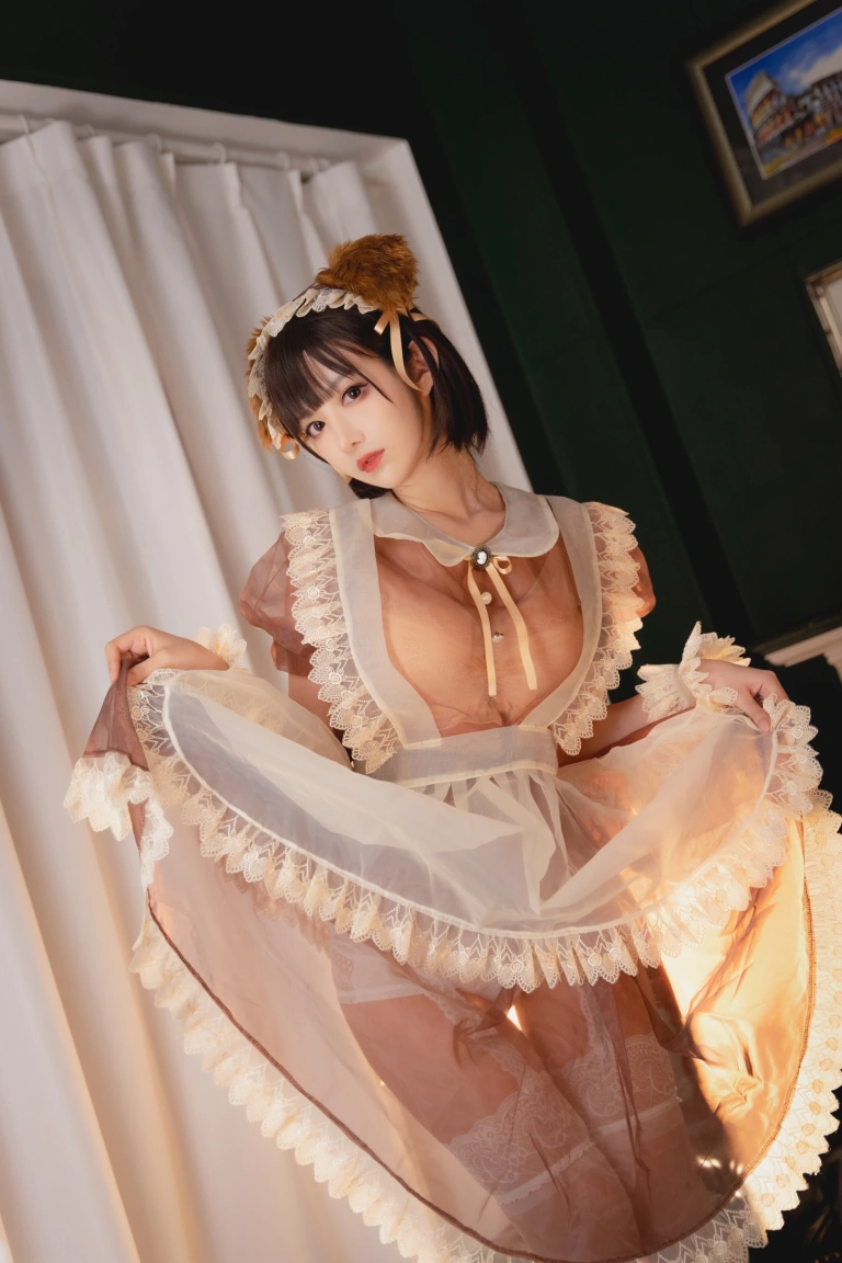 《透明女仆》｜Shika小鹿鹿 · 22张写真
