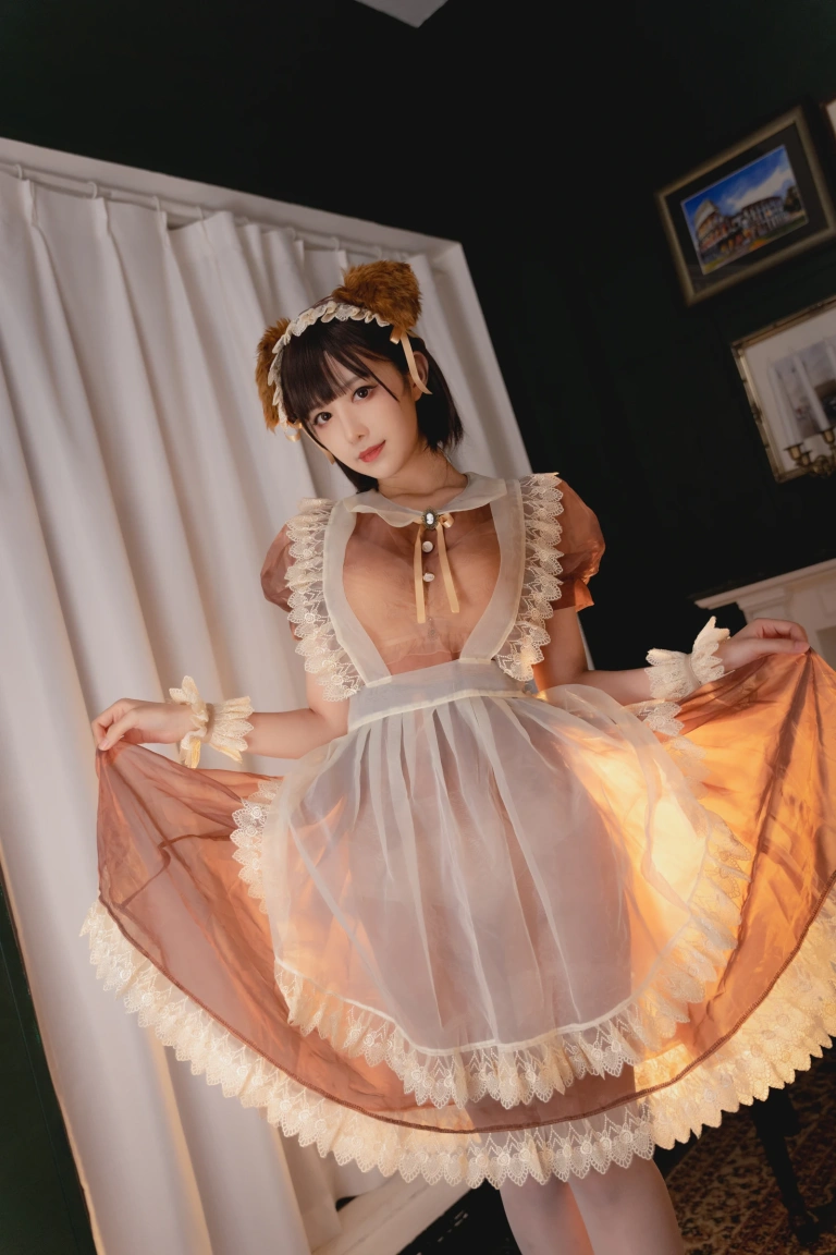 《透明女仆》｜Shika小鹿鹿 · 22张写真
