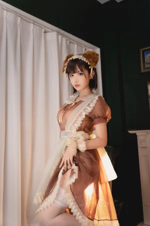 《透明女仆》｜Shika小鹿鹿 · 22张写真