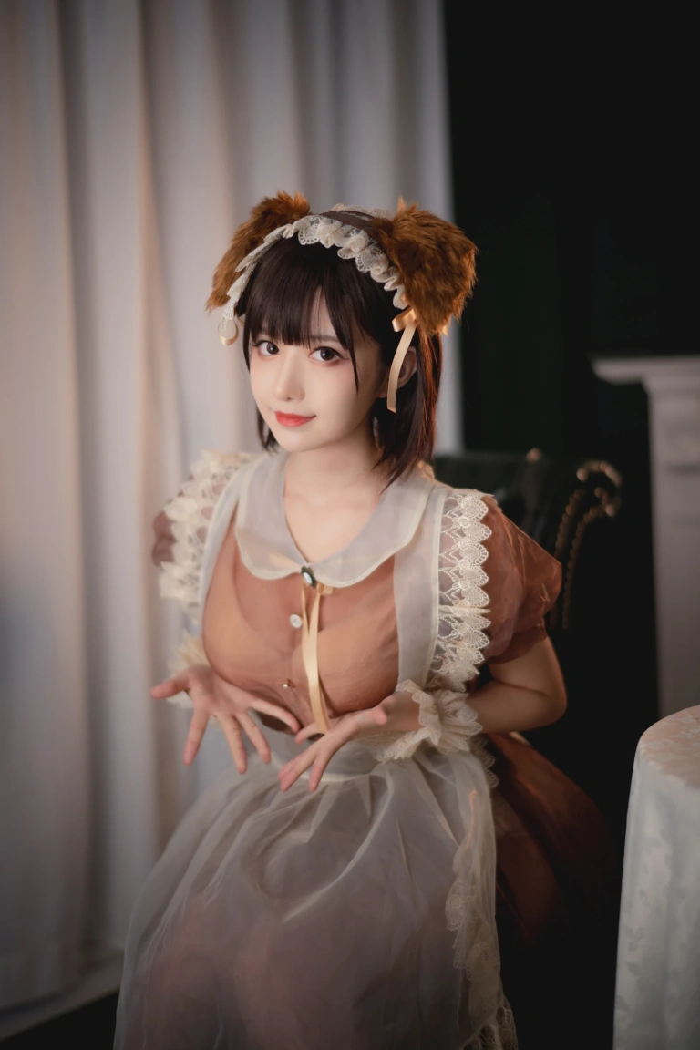 《透明女仆》｜Shika小鹿鹿 · 22张写真