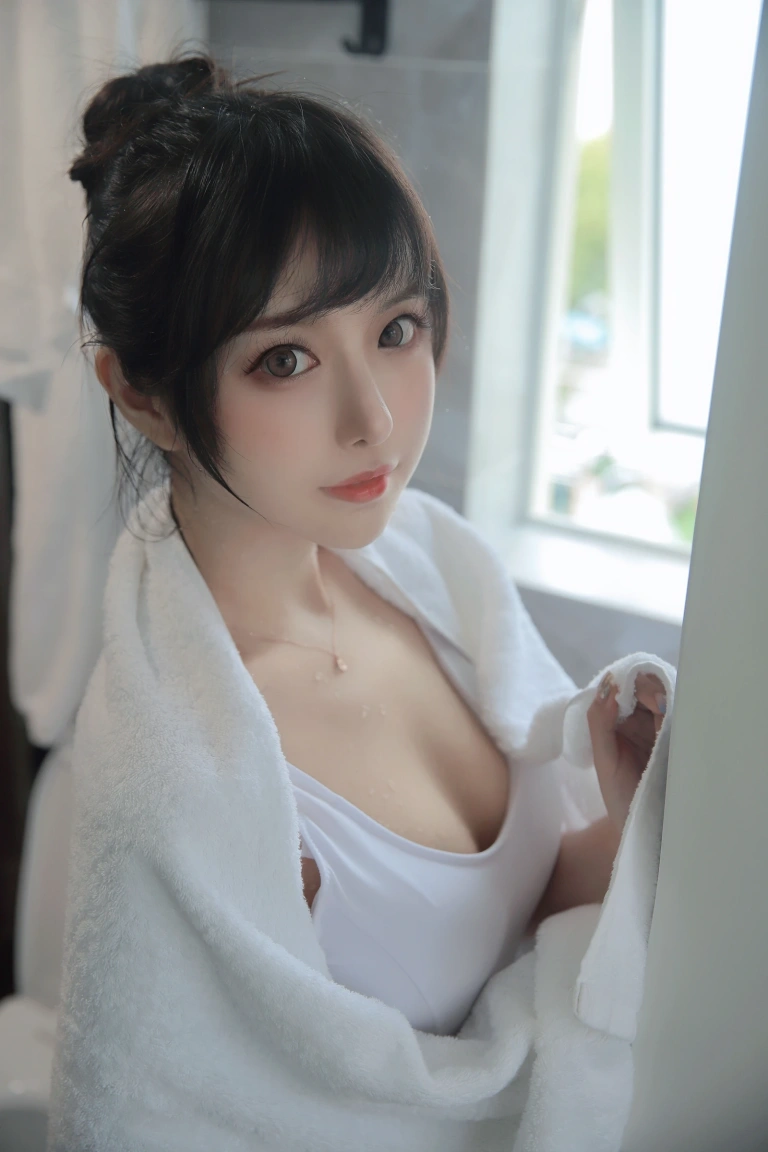 《半透浴室》｜Shika小鹿鹿 · 22张写真