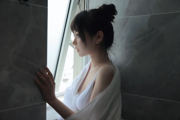 《半透浴室》｜Shika小鹿鹿 · 22张写真