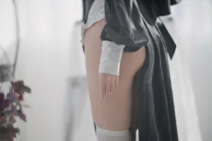 《修女》｜Shika小鹿鹿 · 16张写真