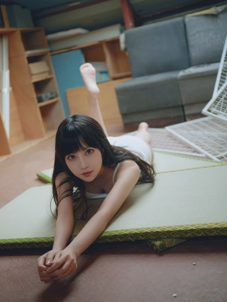 《羽鸟》｜Shika小鹿鹿 · 20张写真