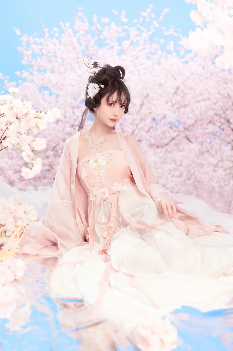 《汉服写真》｜Shika小鹿鹿 · 13张写真
