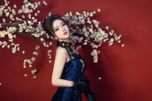 《旗袍 烽火经年》｜Shika小鹿鹿 · 24张写真、2 个视频