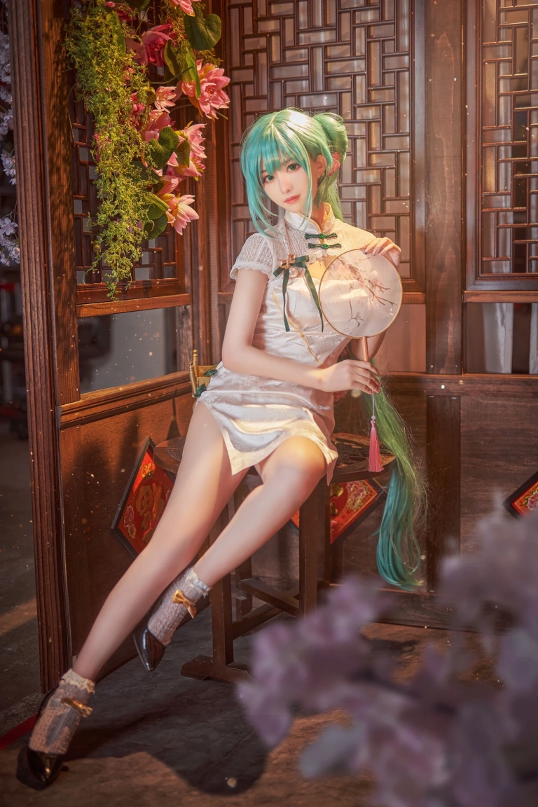 《初音韶华》｜Shika小鹿鹿 · 13张写真、2 个视频
