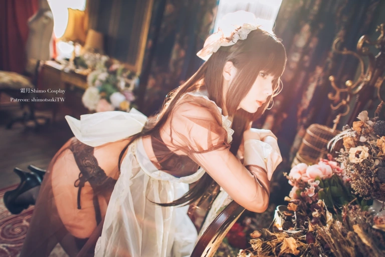 《女仆私服》｜霜月shimo · 15张写真