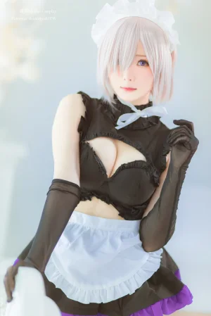 《玛修女仆》｜霜月shimo · 14张写真