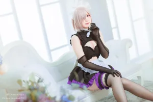 《玛修女仆》｜霜月shimo · 14张写真