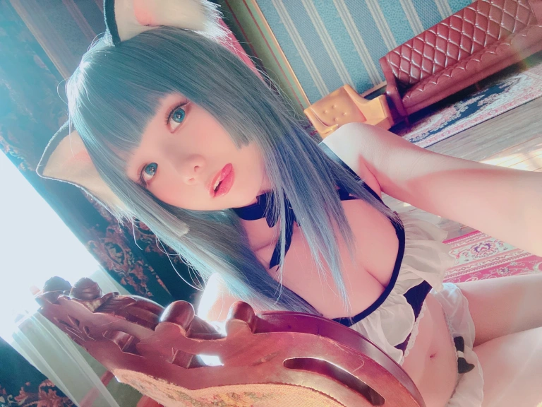 《私服》｜霜月shimo · 18张写真