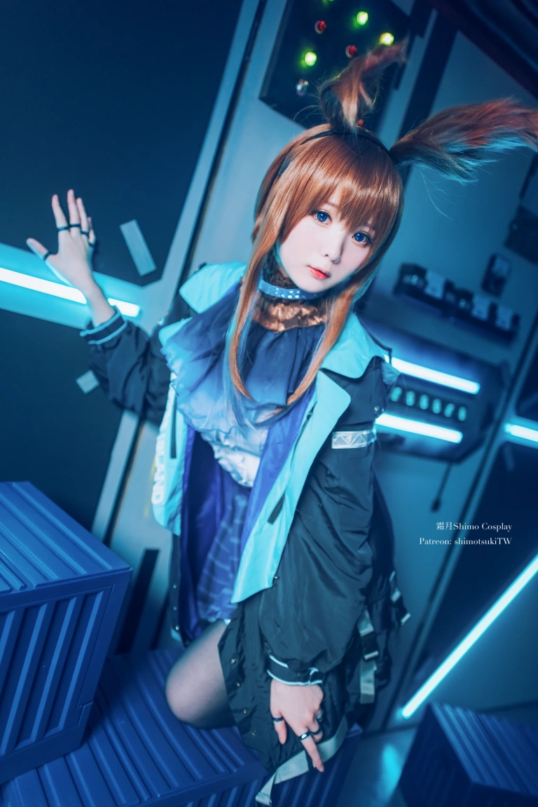 《明日方舟 阿米娅》｜霜月shimo · 18张写真