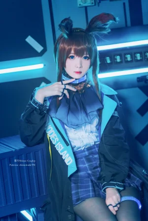《明日方舟 阿米娅》｜霜月shimo · 18张写真
