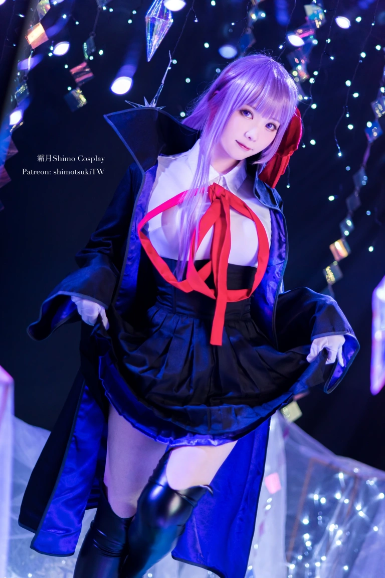 《BB》｜霜月shimo · 14张写真
