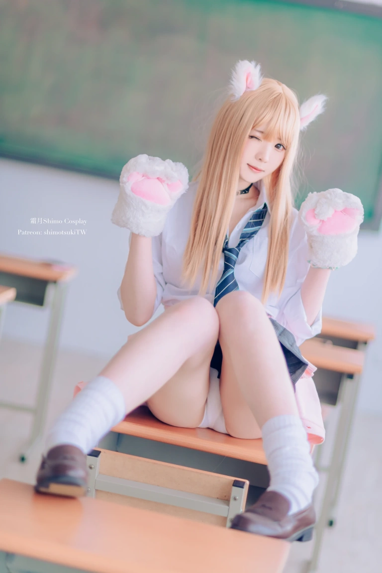 《金发制服》｜霜月shimo · 8张写真