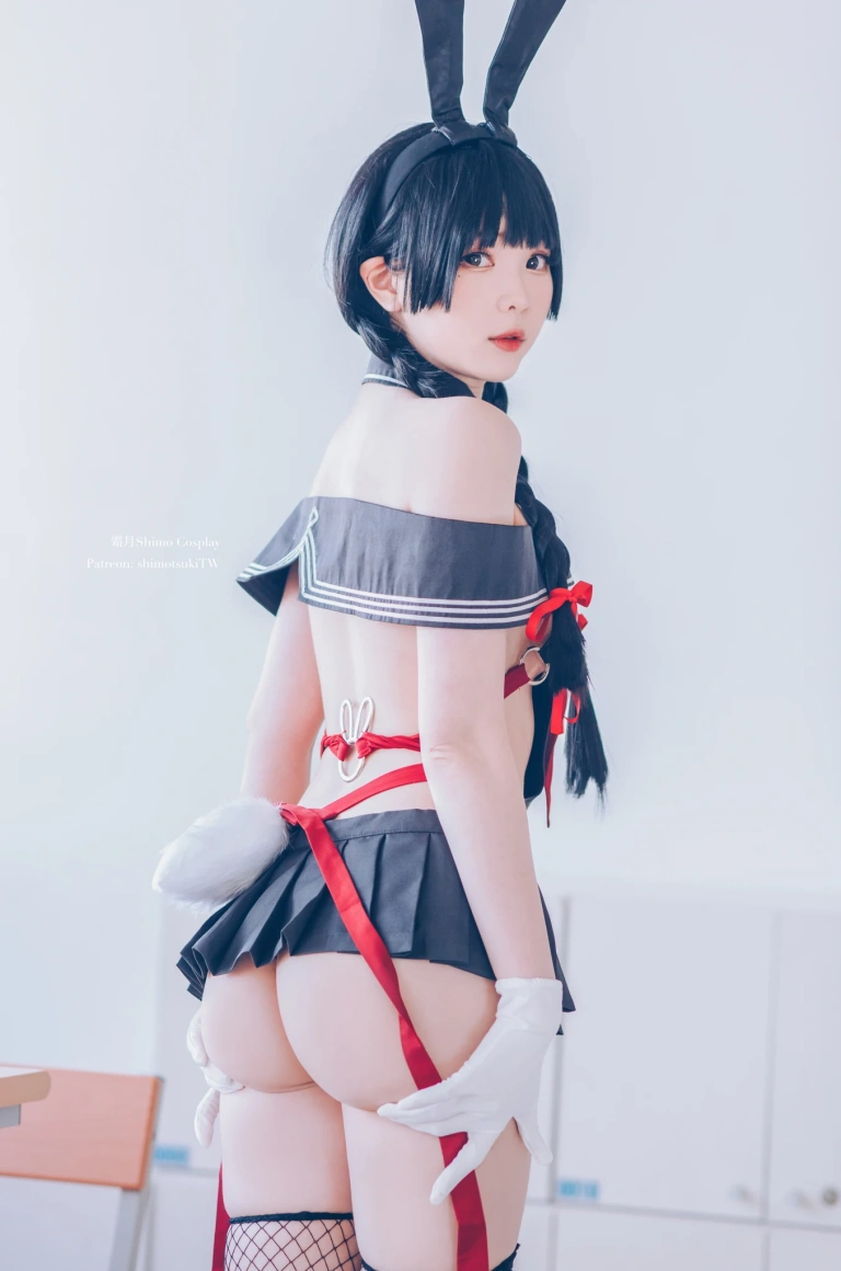 《卯月桃子 水手服兔女郎》｜霜月shimo · 19张写真