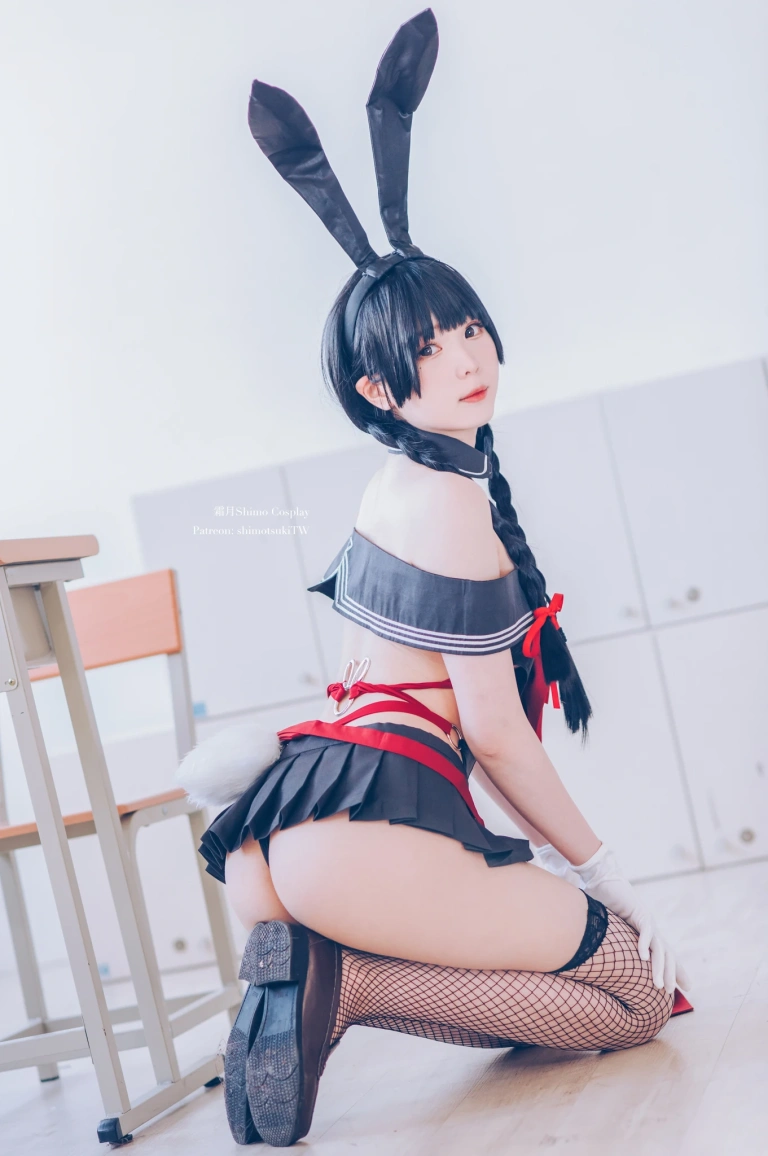 《卯月桃子 水手服兔女郎》｜霜月shimo · 19张写真