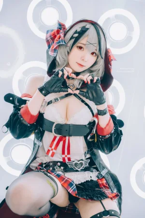 《Sakamata Chloe》｜霜月shimo · 16张写真