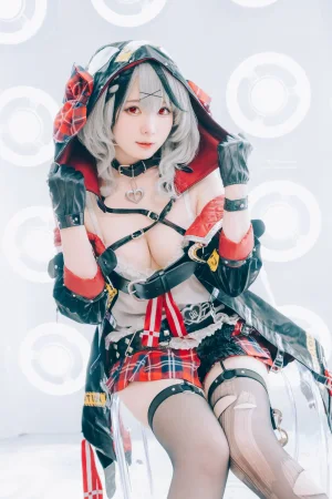 《Sakamata Chloe》｜霜月shimo · 16张写真