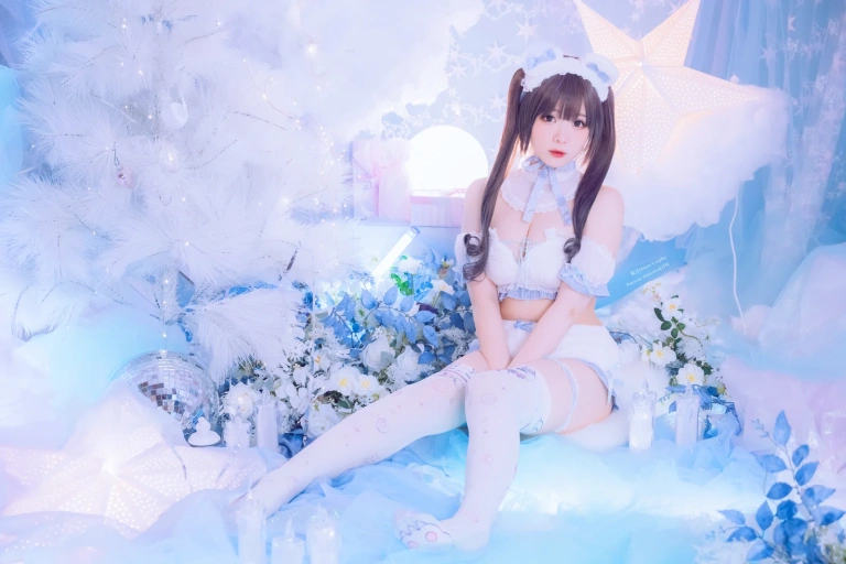 《White Bear》｜霜月shimo · 16张写真