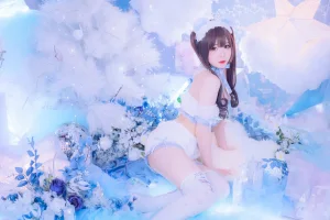 《White Bear》｜霜月shimo · 16张写真