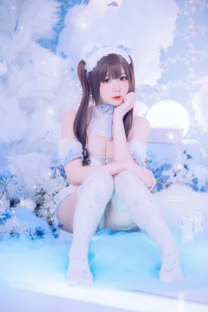 《White Bear》｜霜月shimo · 16张写真