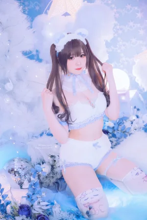 《White Bear》｜霜月shimo · 16张写真