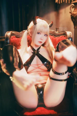 《Marie Rose Devil》｜霜月shimo · 18张写真