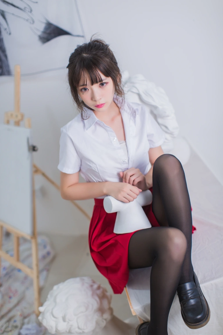 《VOL.01 制服写真集 画室JK》｜疯猫ss · 23张写真
