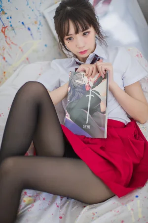 《VOL.01 制服写真集 画室JK》｜疯猫ss · 23张写真