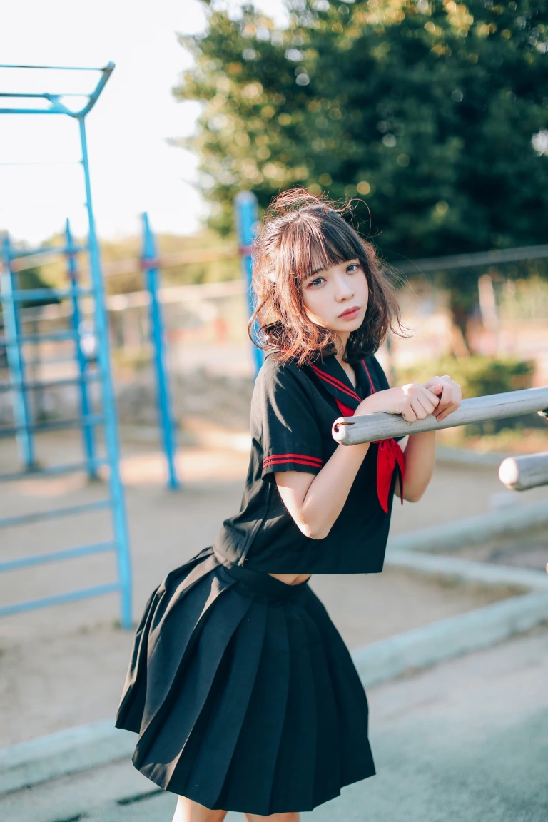 《VOL.01 制服写真集 室外JK》｜疯猫ss · 18张写真