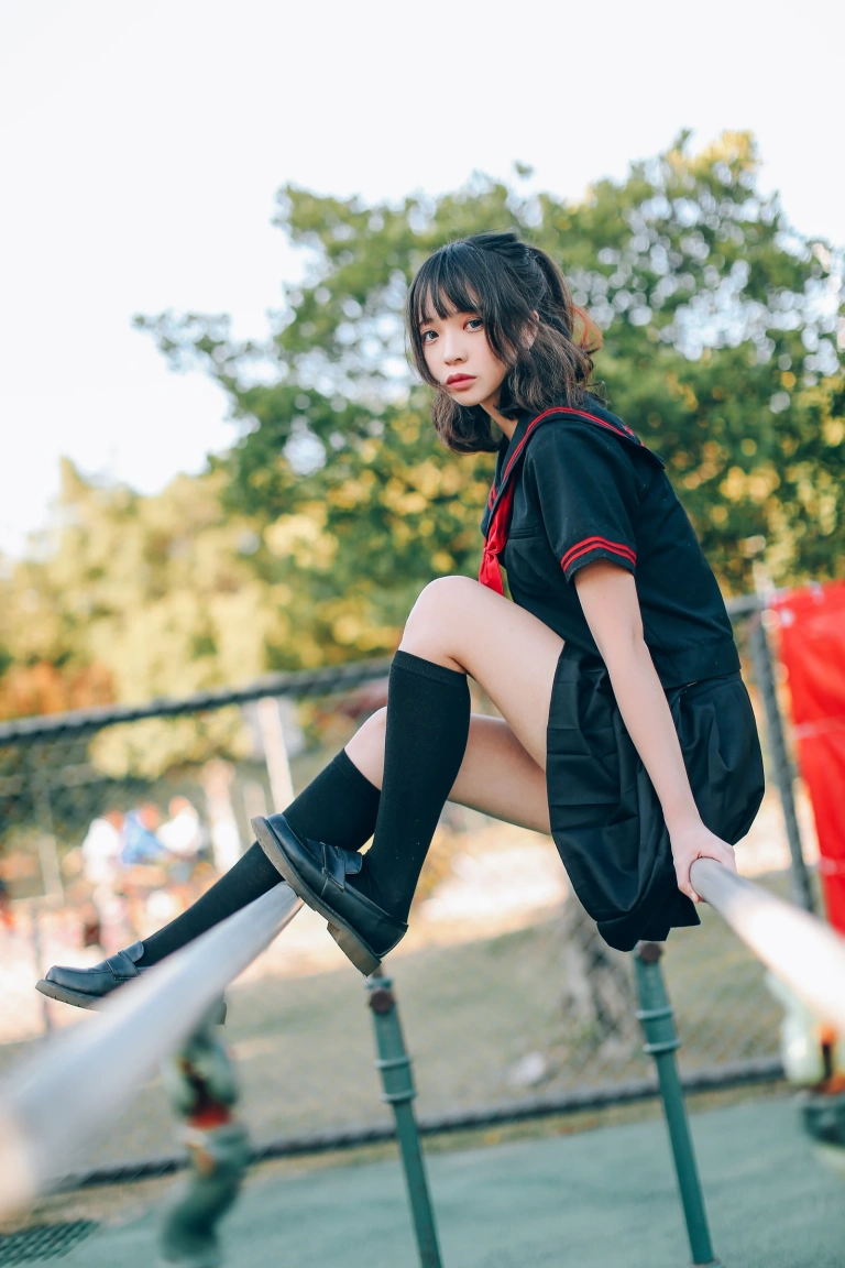 《VOL.01 制服写真集 室外JK》｜疯猫ss · 18张写真