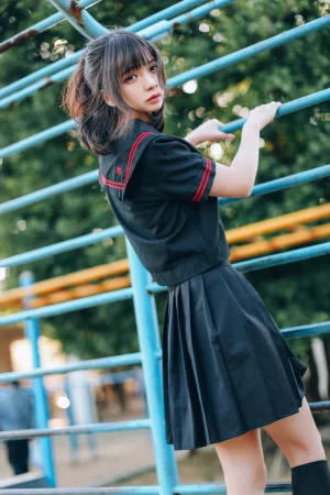 《VOL.01 制服写真集 室外JK》｜疯猫ss · 18张写真