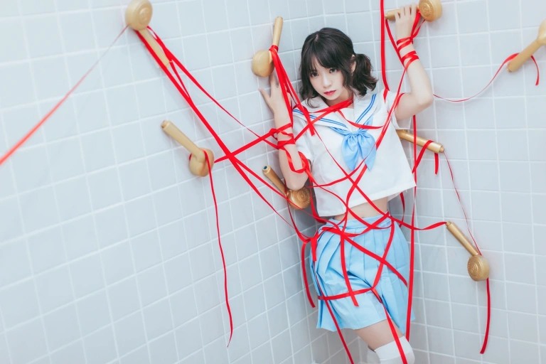 《VOL.01 制服写真集 浴室JK》｜疯猫ss · 21张写真