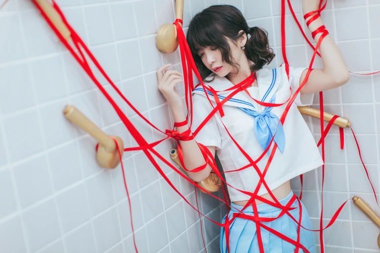 《VOL.01 制服写真集 浴室JK》｜疯猫ss · 21张写真