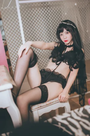 《VOL.03 黑丝写真集 黑色小野猫》｜疯猫ss · 29张写真