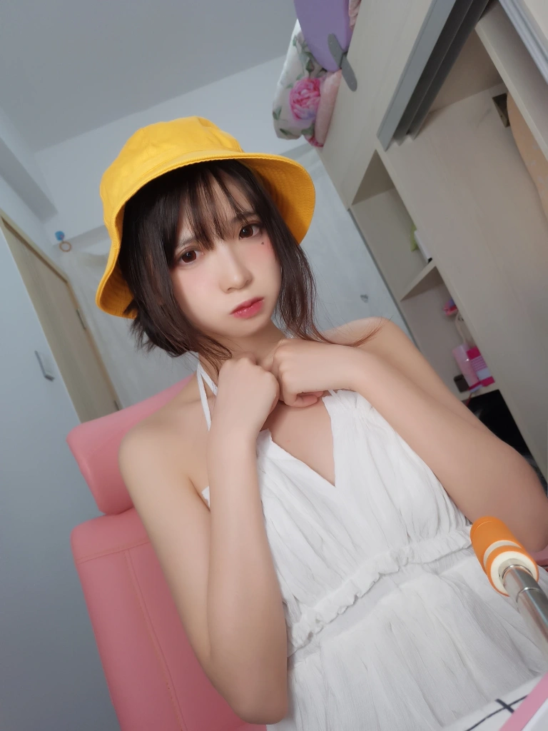 《小黄帽》｜疯猫ss · 9张写真